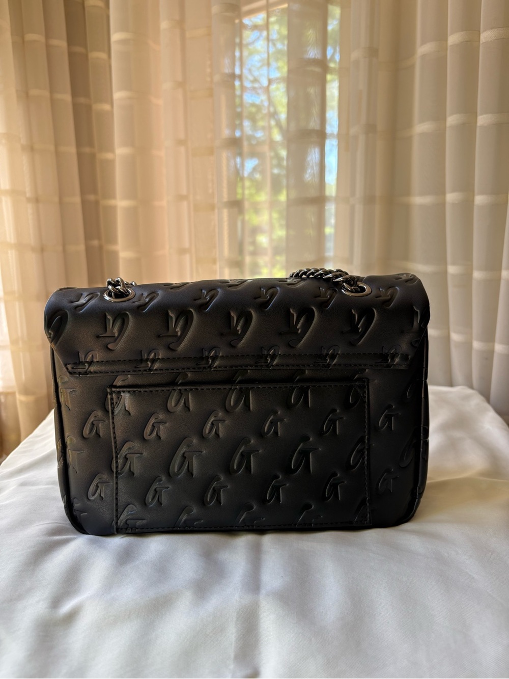 Glam-Aholic Lifestyle - MEDIUM MONOGRAM FLAP BAG - Picture 8 of 10